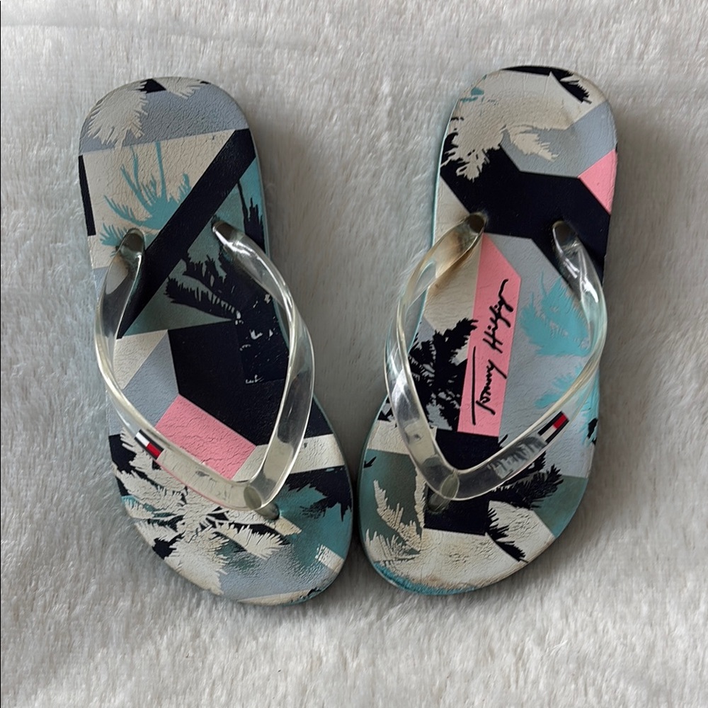 Tommy Hilfiger Geometric Flip Flops